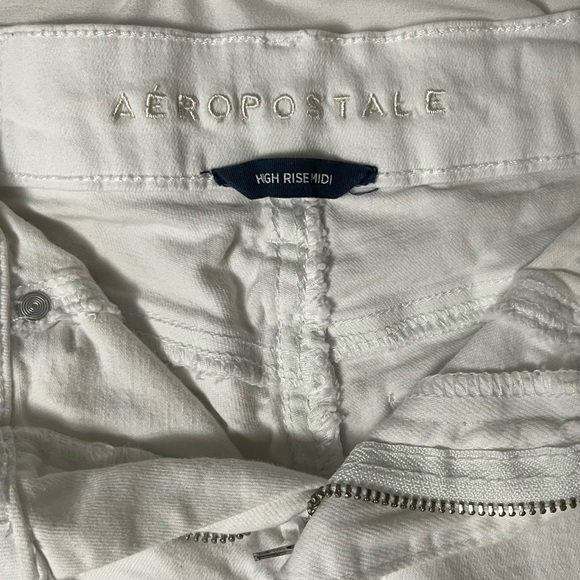 Aeropostale - White Jean Shorts - Picture 4 of 5